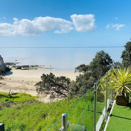 Villa le dauphin 4 étoiles vu Mer Villa *