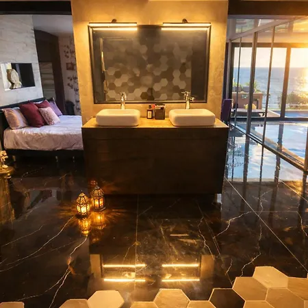 Le Dauphin 4 Etoiles Vu Villa *
