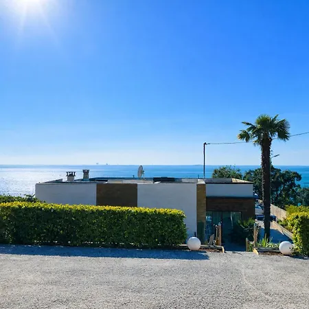 Villa le dauphin 4 étoiles vu Mer *