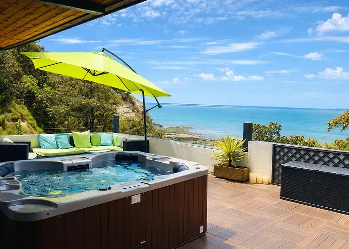 Le Dauphin 4 Etoiles Vu * Meschers-sur-Gironde