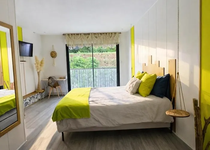 Le Dauphin 4 Etoiles Vu Villa *